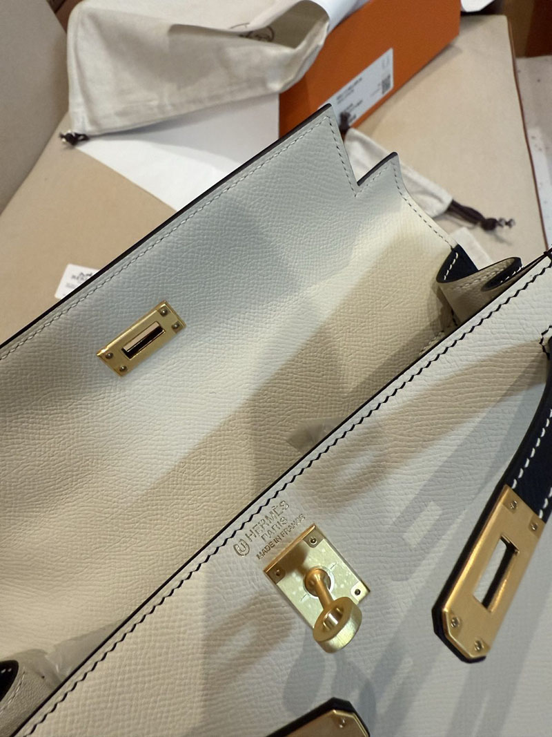 エルメスコピー ケリー25 定価 HERMES ケリー25 外縫い クレ/黒 ブラック ヴォーエプソン ゴールド金具 2524060 - 画像 (18)