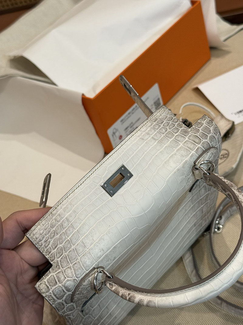 エルメスコピー HERMES ケリー25 内縫い ヒマラヤ クロコダイル ニロティカスマット ゴールド金具 2524062 - 画像 (17)