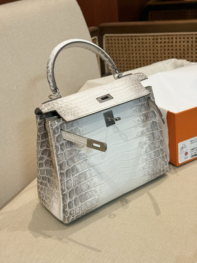 エルメスコピー HERMES ケリー25 内縫い ヒマラヤ クロコダイル ニロティカスマット ゴールド金具 2524062 - 画像 (24)