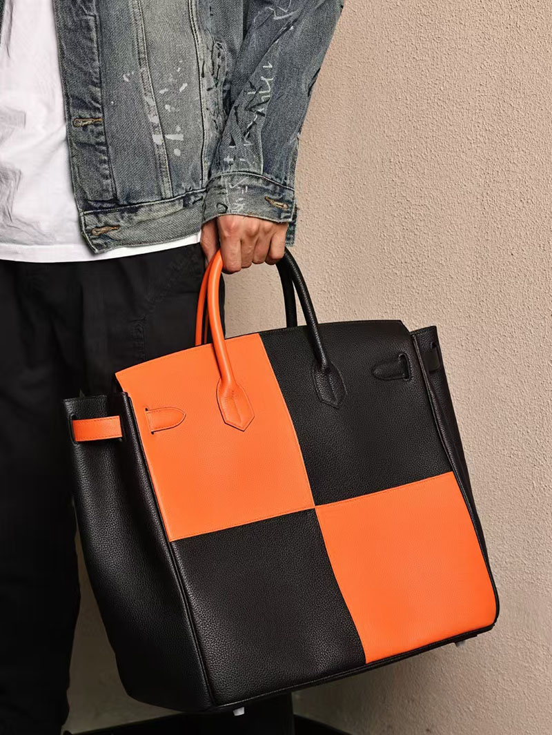 エルメスコピー メンズバッグ HERMES オータクロア40 黒 ブラック/オレンジ エバーカラー シルバー金具 2524074 - 画像 (3)