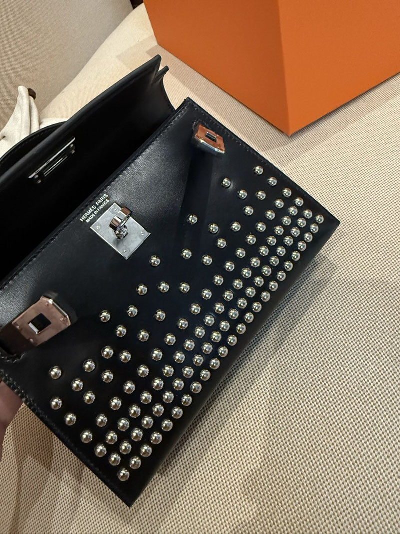 エルメスコピー ミニケリー 定価 HERMES ケリーミニ2 ミニドゥ 外縫い ブラック ボックスカーフ シルバー金具 2524079 - 画像 (8)