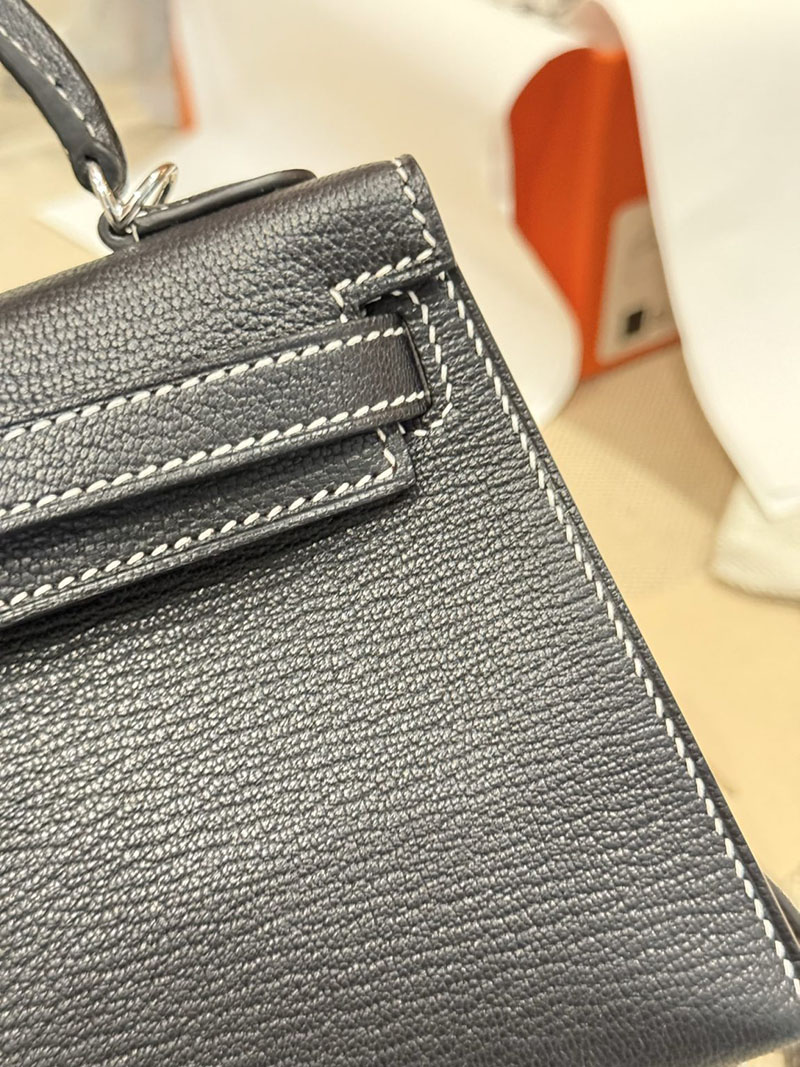 エルメスコピー ミニケリー 定価 HERMES ケリーミニ2 外縫い 黒 ブラック シェブルミゾル シルバー金具 2524104 - 画像 (4)