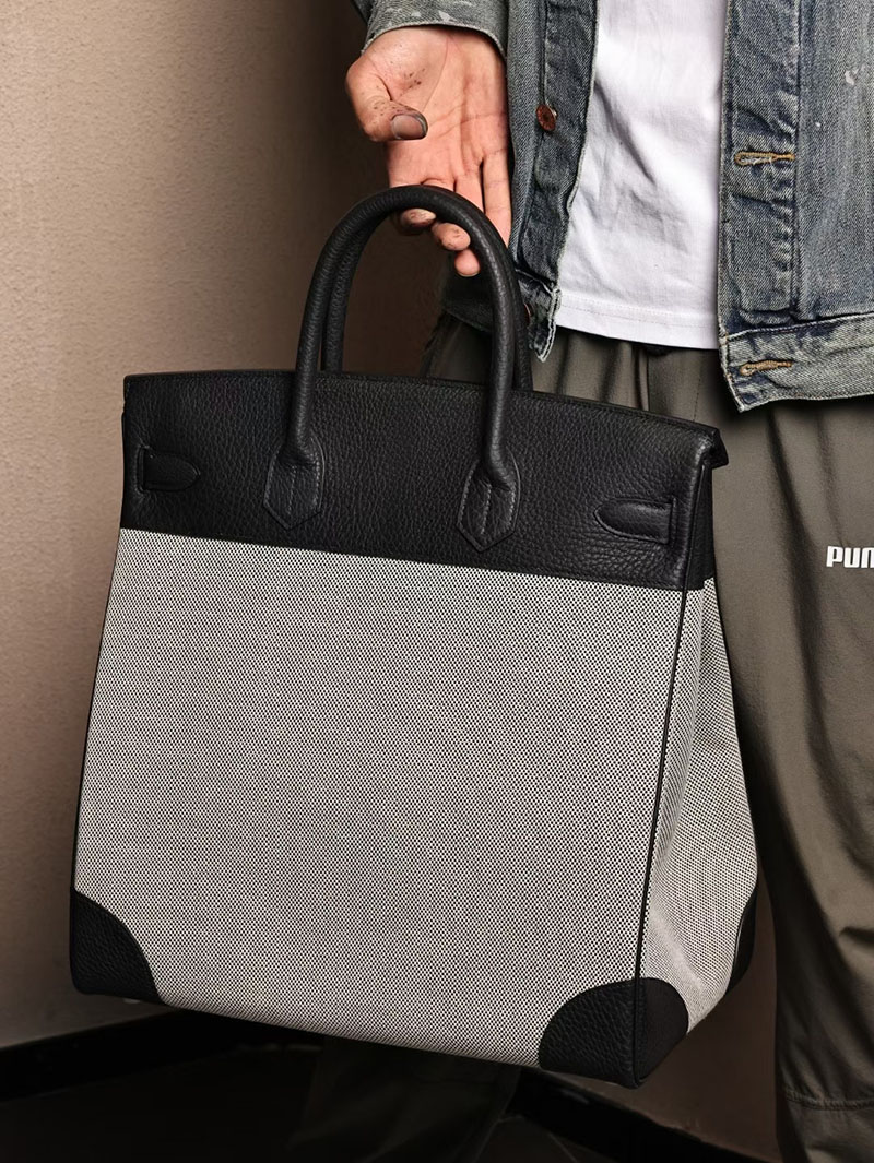 エルメスコピー オータクロア 定価 HERMES オータクロア40 黒 ブラック トワルアッシュ/トリヨンクレマンス シルバー金具 2524105 - 画像 (3)