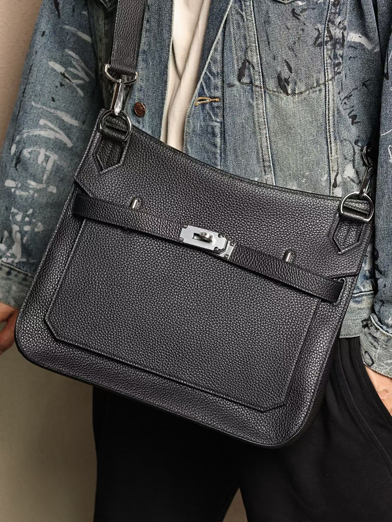 エルメスコピー メンズバッグ HERMES ジプシエール 34 黒 ブラック トリヨンクレマンス シルバー金具 2524113 - 画像 (5)