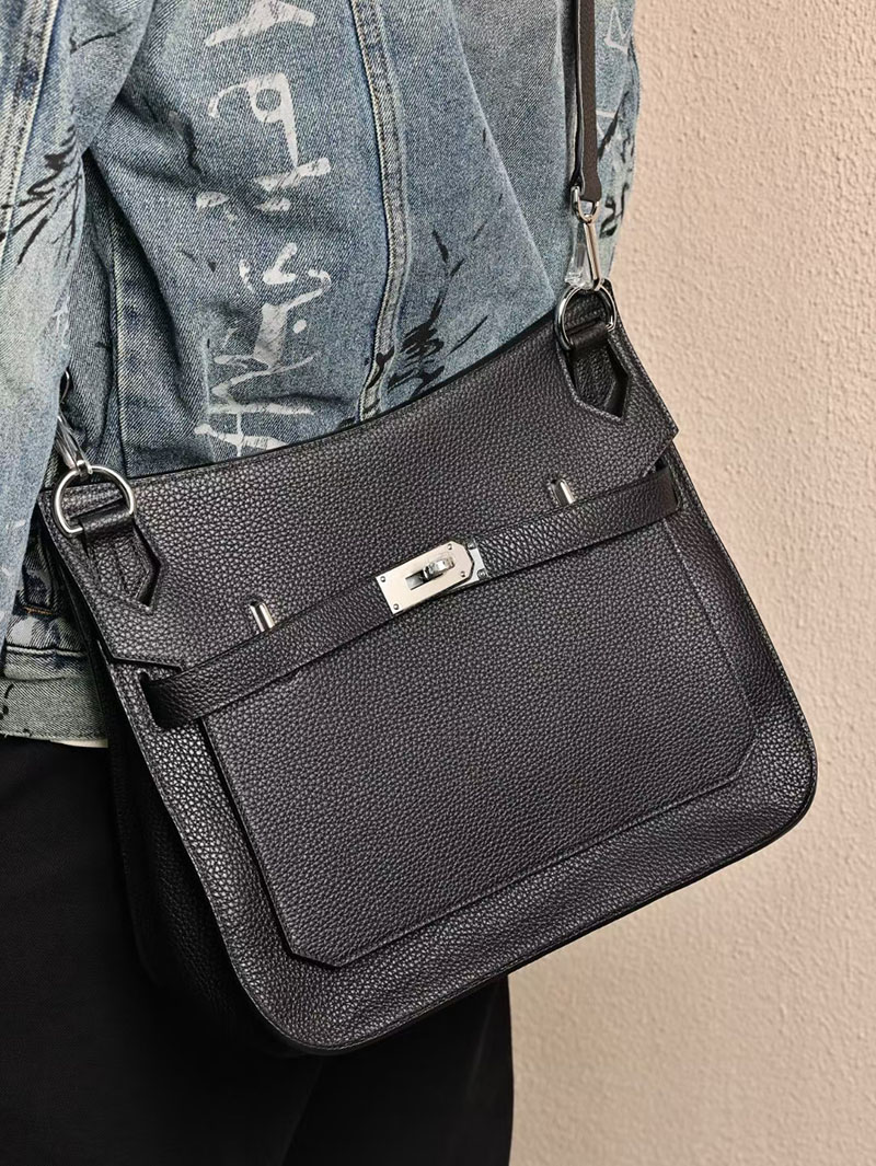 エルメスコピー メンズバッグ HERMES ジプシエール 34 黒 ブラック トリヨンクレマンス シルバー金具 2524113 - 画像 (4)