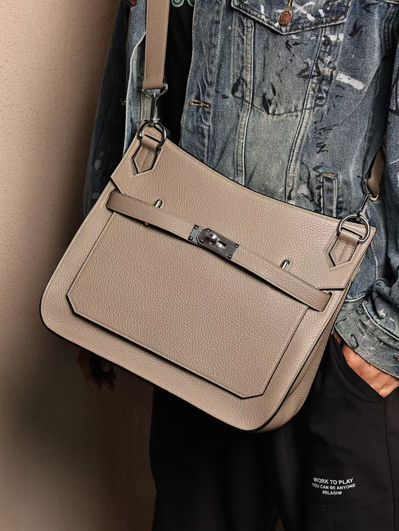 エルメスコピー メンズバッグ HERMES ジプシエール 34 グリアスファルト トリヨンクレマンス シルバー金具 2524114 - 画像 (6)