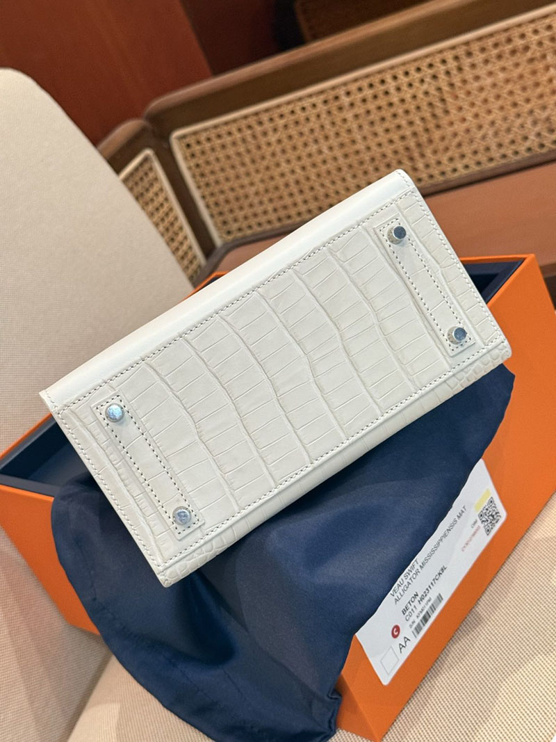 エルメスコピー バーキン20 定価 HERMES バーキン 20 セリエ ベトン トリヨンクレマンス/クロコダイル アリゲーターマット シルバー金具2524128 - 画像 (20)