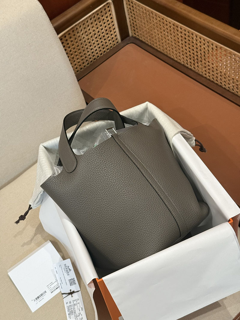 エルメスコピー ピコタンMM 定価 HERMES ピコタンロック 22 MM エタン トリヨンクレマンス シルバー金具 2524133 - 画像 (7)
