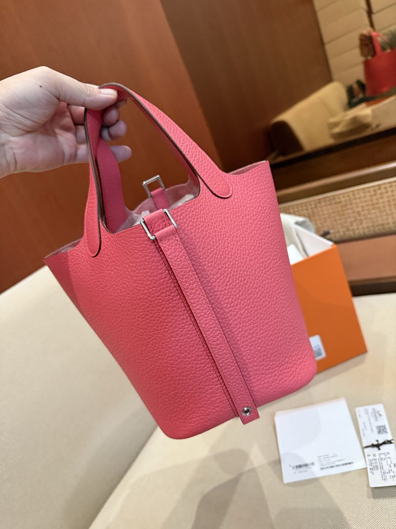エルメスコピー ピコタンpm 定価 HERMES ピコタンロック 18 PM ローズアザレ トリヨンクレマンス シルバー金具 2524134 - 画像 (3)