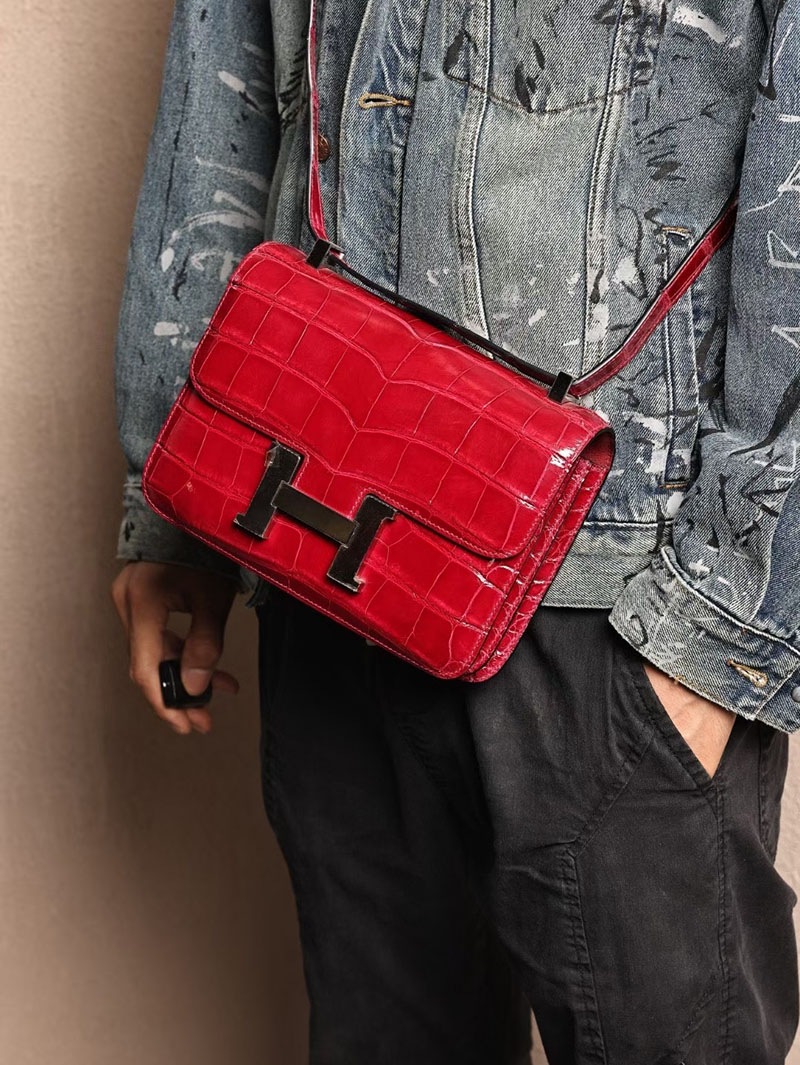 エルメスコピー コンスタンス24 定価 HERMES コンスタンス3 24MM ルージュグレナ クロコダイル アリゲーターマット シルバー金具 2524139 - 画像 (3)