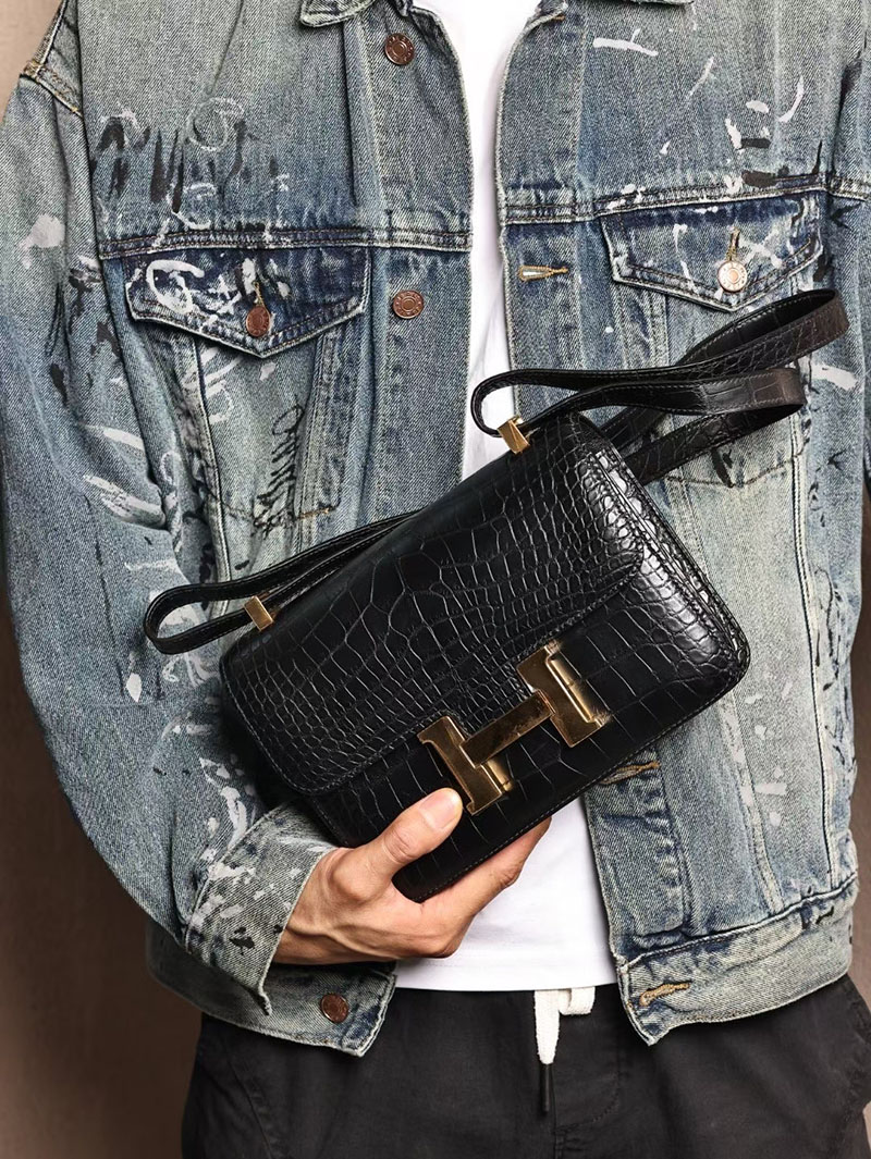 エルメスコピー コンスタンス24 定価 HERMES コンスタンス3 24MM 黒 ブラック クロコダイル アリゲーターマット ゴールド金具 2524141 - 画像 (6)