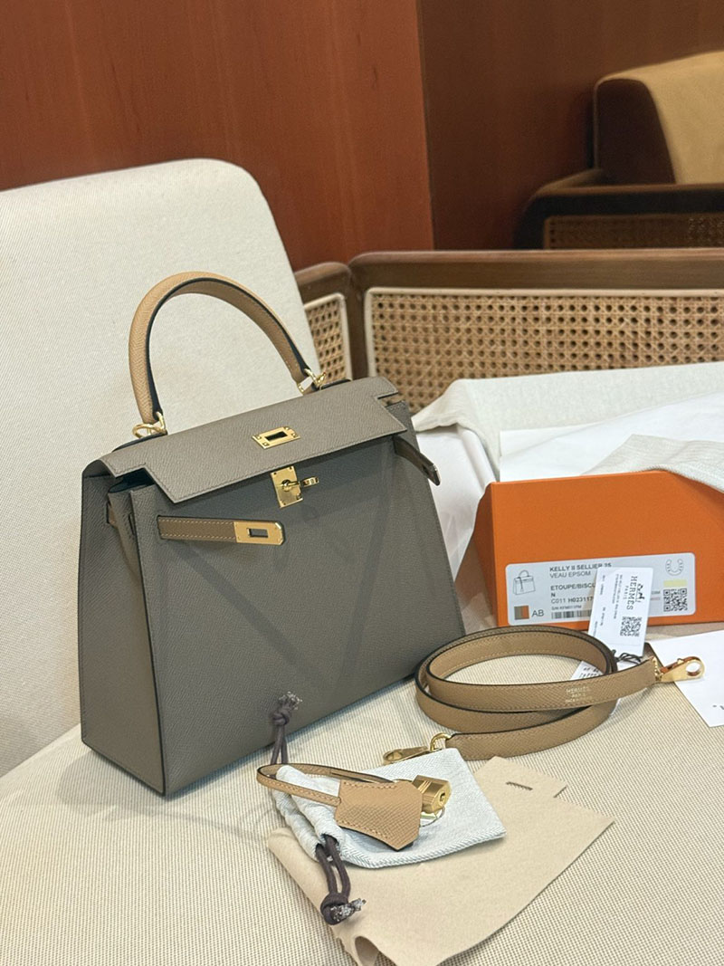 エルメスケリーバッグ定価 HERMES ケリー25 外縫い エトゥープ/ビスキュイ/アルザン ヴォーエプソン ゴールド金具 2524160 - 画像 (15)