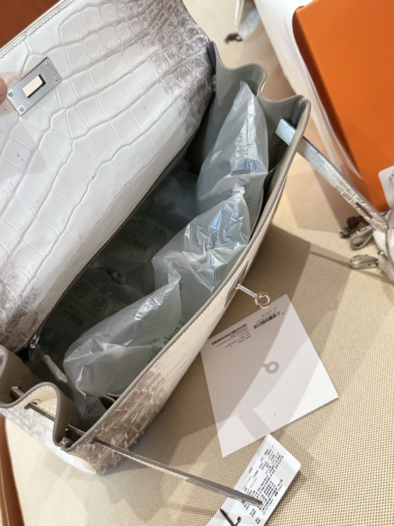 エルメスコピー メンズバッグ HERMES ケリー35cm 内縫い ヒマラヤ クロコダイル ニロティカスマット シルバー金具 2524161 - 画像 (3)