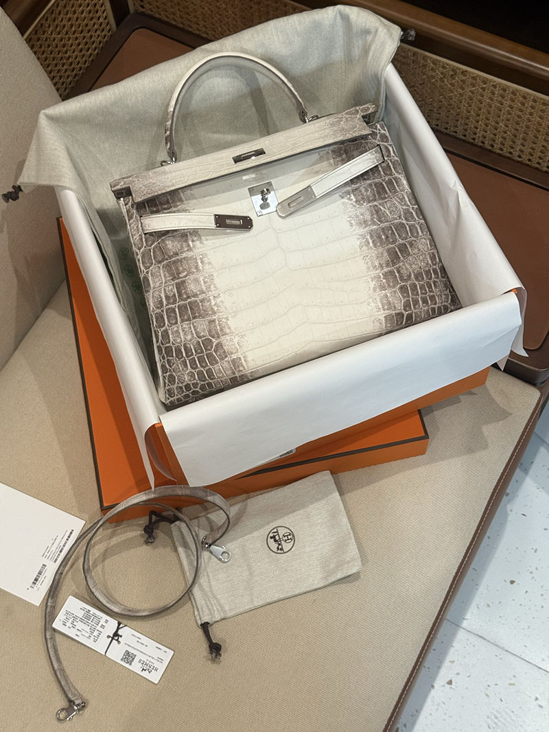 エルメスコピー メンズバッグ HERMES ケリー35cm 内縫い ヒマラヤ クロコダイル ニロティカスマット シルバー金具 2524161 - 画像 (19)
