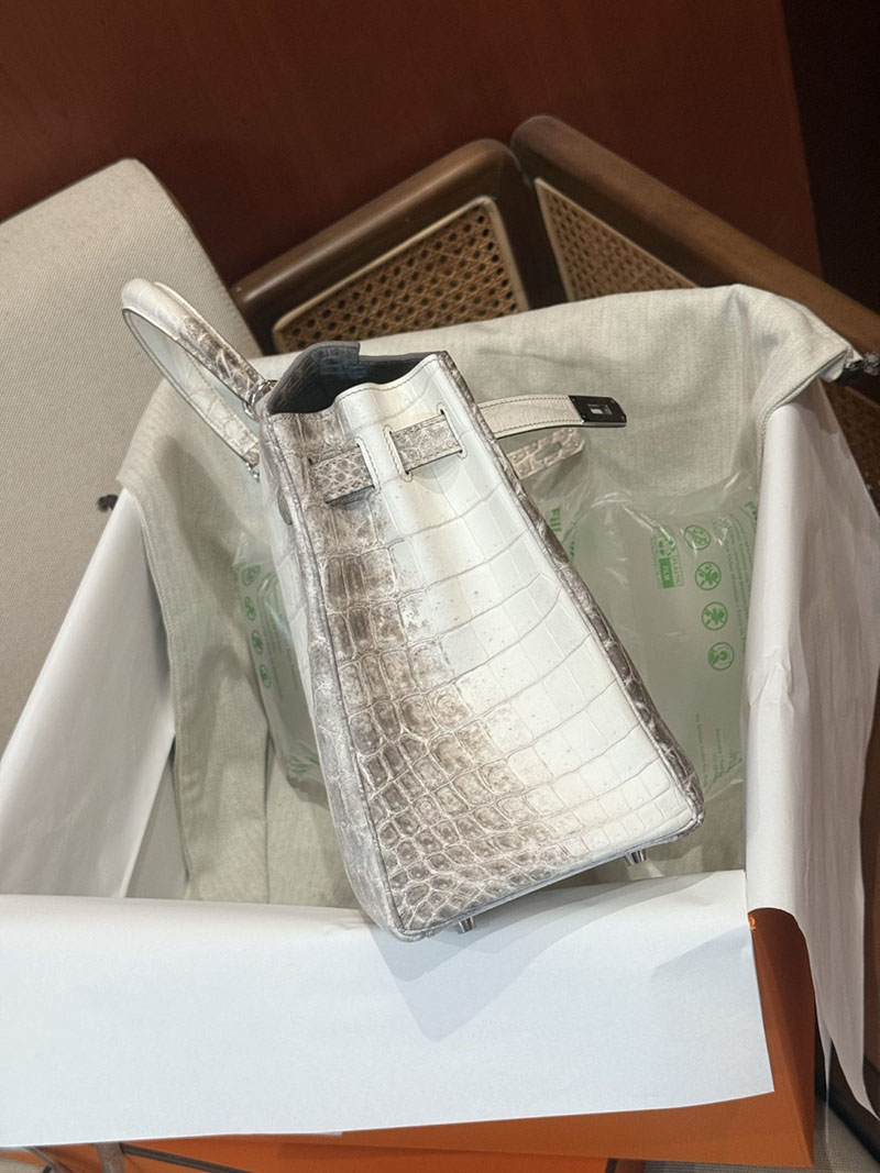 エルメスコピー メンズバッグ HERMES ケリー35cm 内縫い ヒマラヤ クロコダイル ニロティカスマット シルバー金具 2524161 - 画像 (17)
