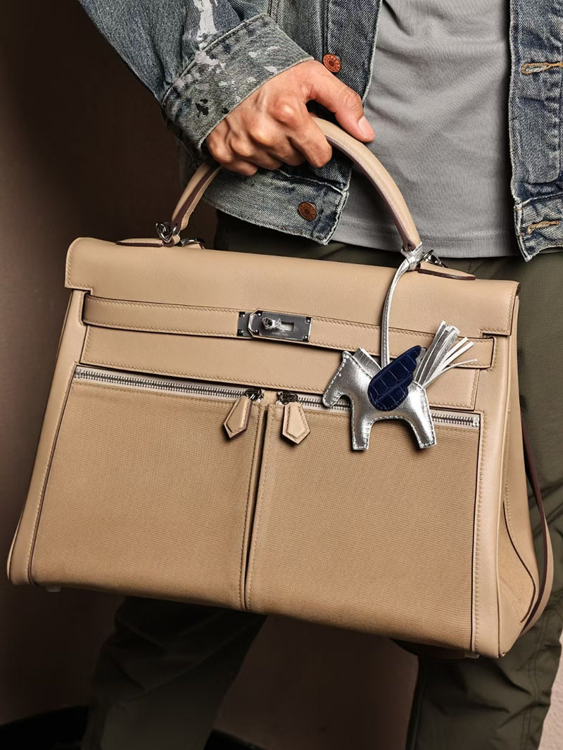 エルメスコピー メンズバッグ HERMES ケリーラキ40cm 内縫い トレンチ スイフト/トワル シルバー金具 2524167 - 画像 (2)