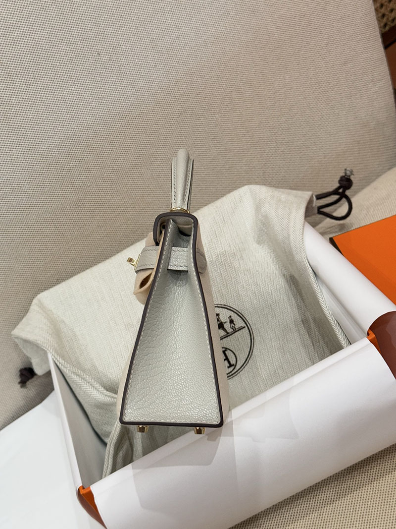 エルメスコピー ミニケリー 定価 HERMES ケリーミニ2 パーソナル ナタ/グリアスファルト ヴォーエプソン ゴールド金具 2524170 - 画像 (3)