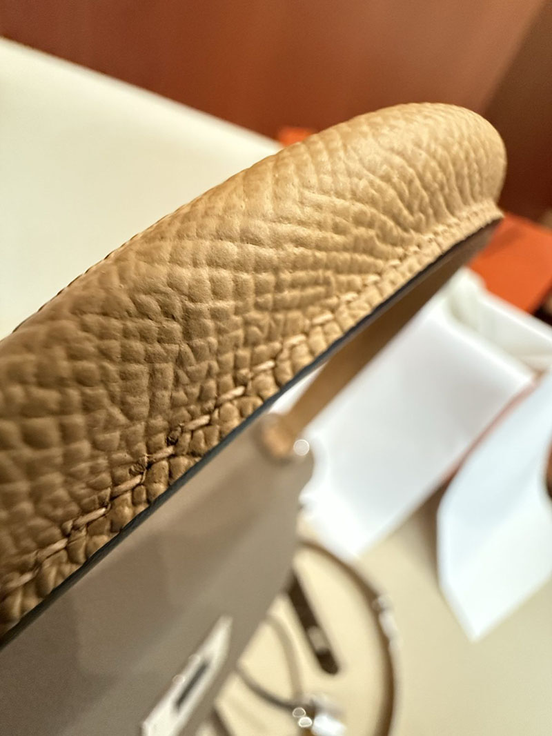 エルメスケリーバッグ定価 HERMES ケリー28 外縫い エトゥープ/ビスキュイ/アルザン ヴォーエプソン シルバー金具 2524172 - 画像 (2)