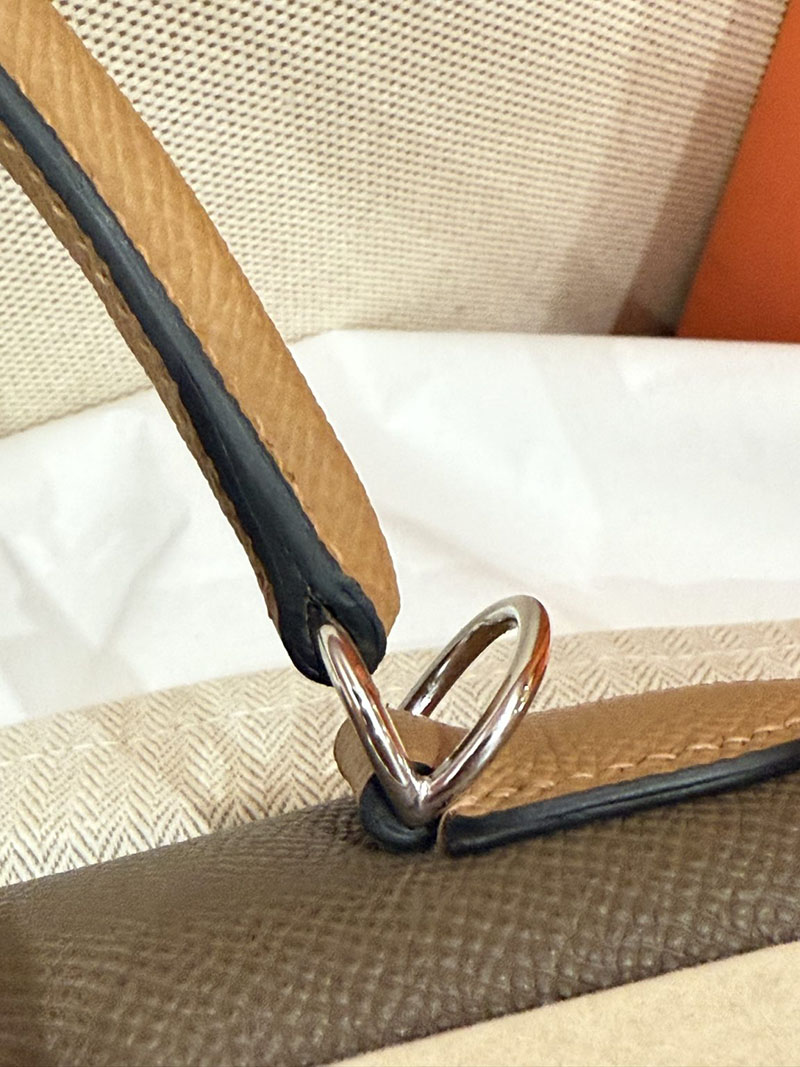 エルメスケリーバッグ定価 HERMES ケリー28 外縫い エトゥープ/ビスキュイ/アルザン ヴォーエプソン シルバー金具 2524172 - 画像 (11)