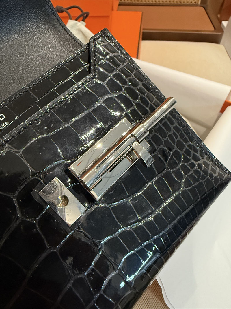 エルメスコピー Verrou Hermès ヴェルーミニ 黒 ブラック クロコダイル アリゲーターマット シルバー金具 2524181 - 画像 (4)