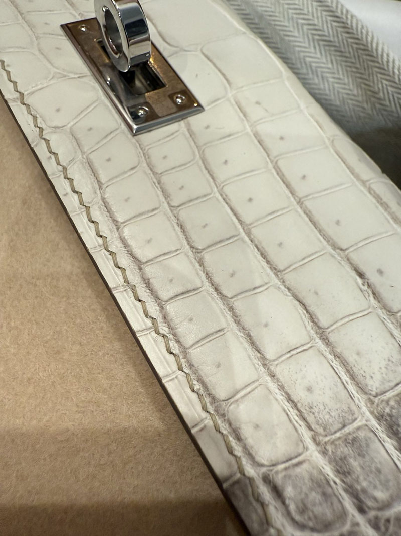 エルメス ケリー25 クロコ 定価 HERMES ケリー25 内縫い ヒマラヤ クロコダイル ニロティカスマット シルバー金具 2524185 - 画像 (14)