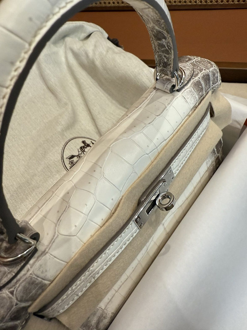 エルメス ケリー25 クロコ 定価 HERMES ケリー25 内縫い ヒマラヤ クロコダイル ニロティカスマット シルバー金具 2524185 - 画像 (25)