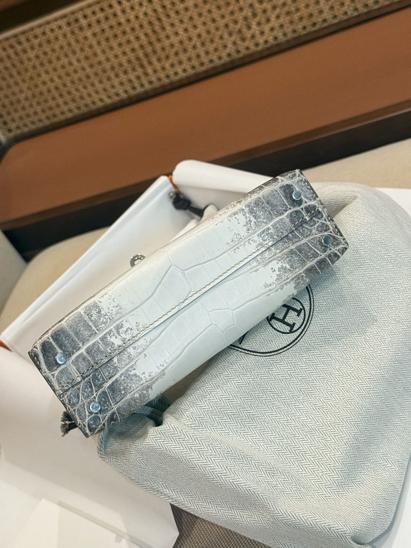 エルメスコピー ミニケリー 定価 HERMES ケリーミニ2 外縫い ヒマラヤ クロコダイル ニロティカスマット シルバー金具 2524199 - 画像 (13)