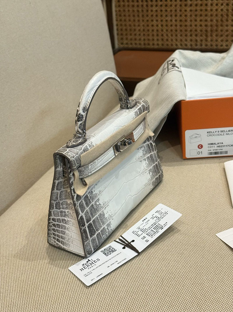 エルメスコピー ミニケリー 定価 HERMES ケリーミニ2 外縫い ヒマラヤ クロコダイル ニロティカスマット シルバー金具 2524199 - 画像 (12)