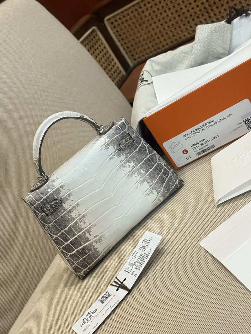 エルメスコピー ミニケリー 定価 HERMES ケリーミニ2 外縫い ヒマラヤ クロコダイル ニロティカスマット シルバー金具 2524199 - 画像 (8)