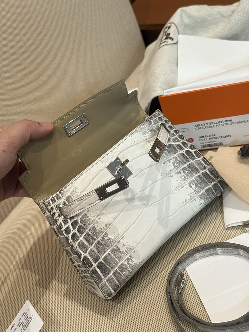エルメスコピー ミニケリー 定価 HERMES ケリーミニ2 外縫い ヒマラヤ クロコダイル ニロティカスマット シルバー金具 2524199 - 画像 (24)