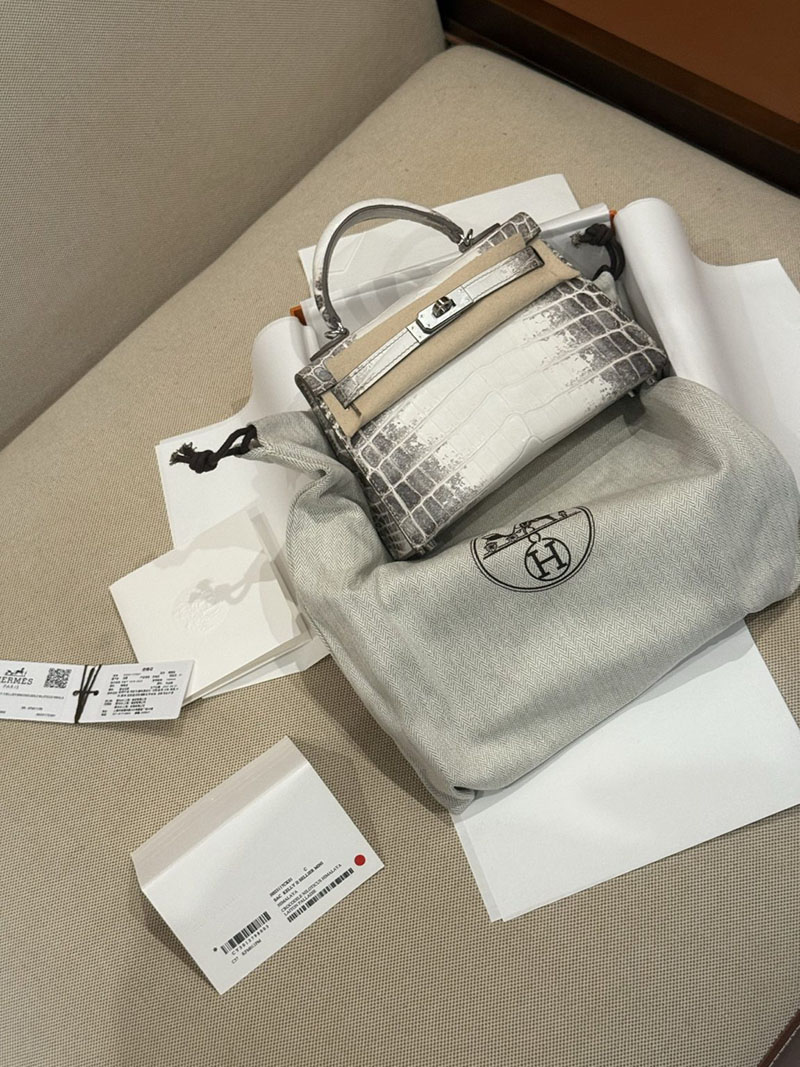 エルメスコピー ミニケリー 定価 HERMES ケリーミニ2 外縫い ヒマラヤ クロコダイル ニロティカスマット シルバー金具 2524199 - 画像 (20)