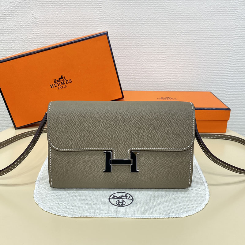 エルメス コンスタンス ロング 定価
