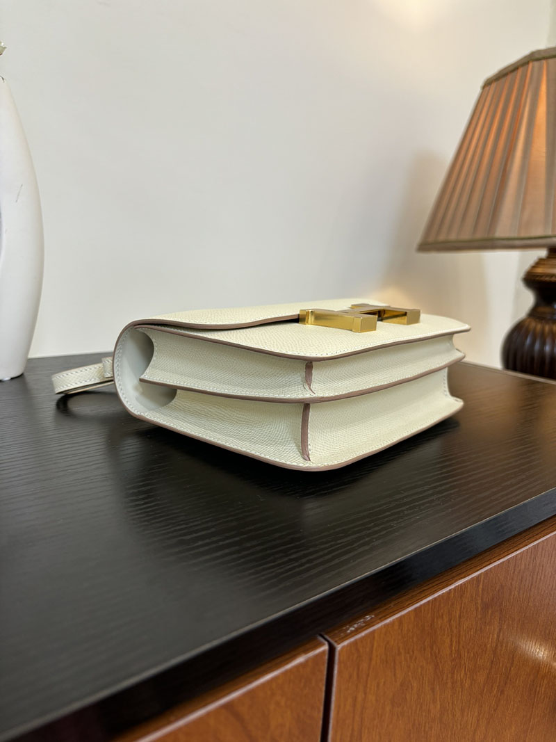 エルメス コンスタンス 超N品 HERMES コンスタンス3 ミニ クレ ヴォーエプソン ゴールド\シルバー金具 2524290 - 画像 (6)