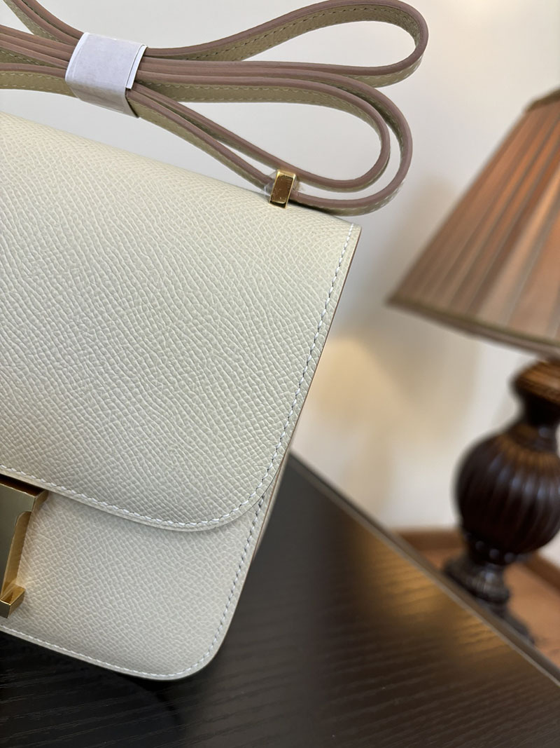 エルメス コンスタンス 超N品 HERMES コンスタンス3 ミニ クレ ヴォーエプソン ゴールド\シルバー金具 2524290 - 画像 (4)