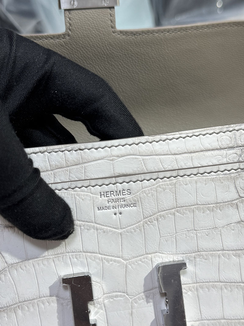 エルメス コンスタンスロング クロコ HERMES コンスタンスロング ヒマラヤ クロコダイル ニロティカスマット シルバー金具2524308 - 画像 (5)