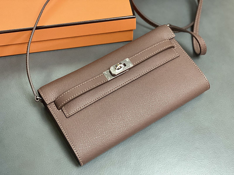 エルメス ケリー トゥー ゴー 定価