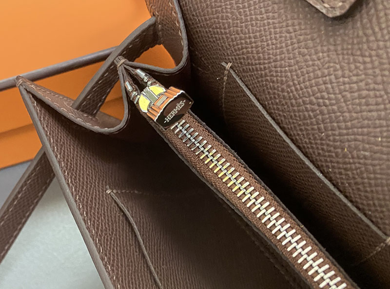 エルメス ケリー トゥー ゴー 定価 HERMES ケリーウォレット ロング トゥーゴー ブラウン ヴォーエプソン シルバー金具 2524337 - 画像 (5)