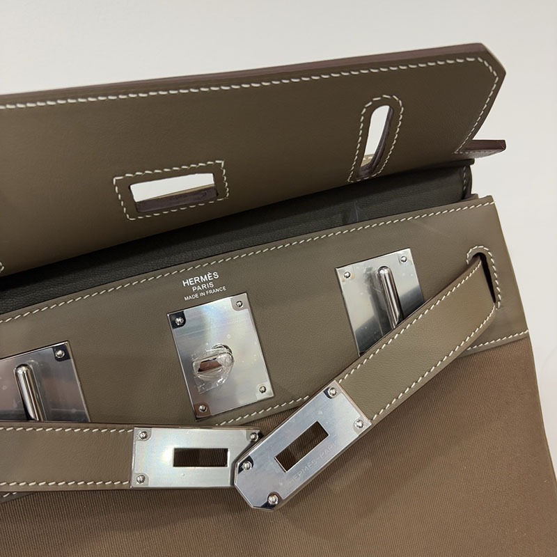 エルメス リュック メンズ HERMES ケリー アッカド HAC A DOS エトゥープ トワル/スイフト シルバー金具 2524353 - 画像 (4)