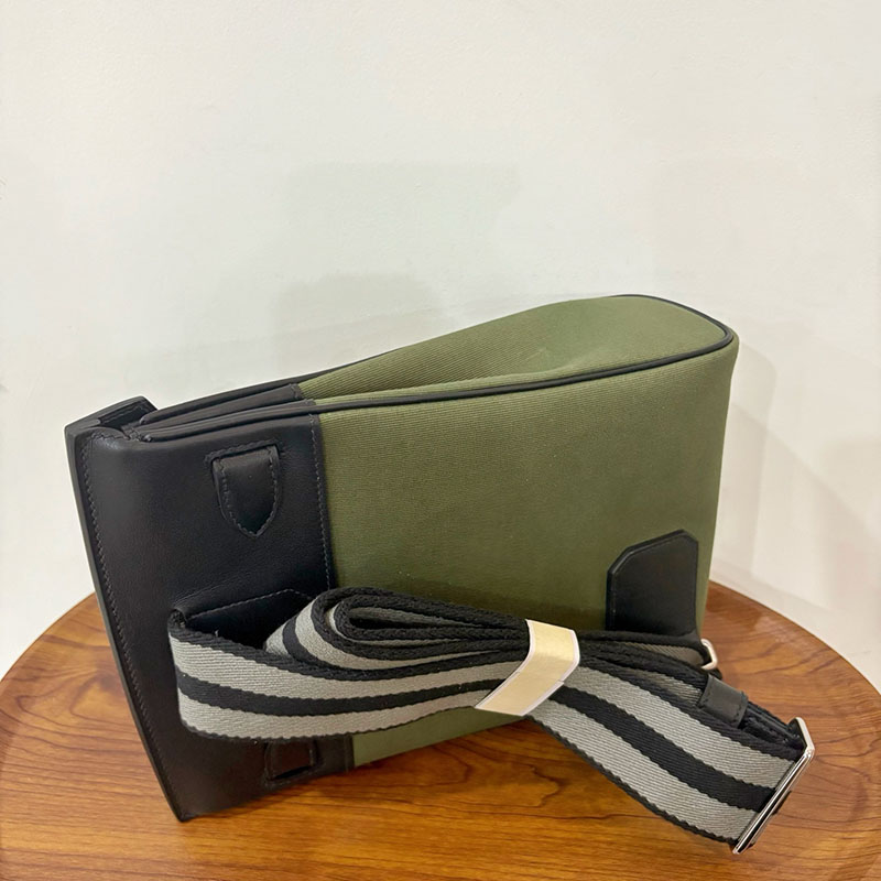 エルメス リュック メンズ HERMES ケリー アッカド HAC A DOS ディープブルー トワル/スイフト シルバー金具 2524354 - 画像 (7)