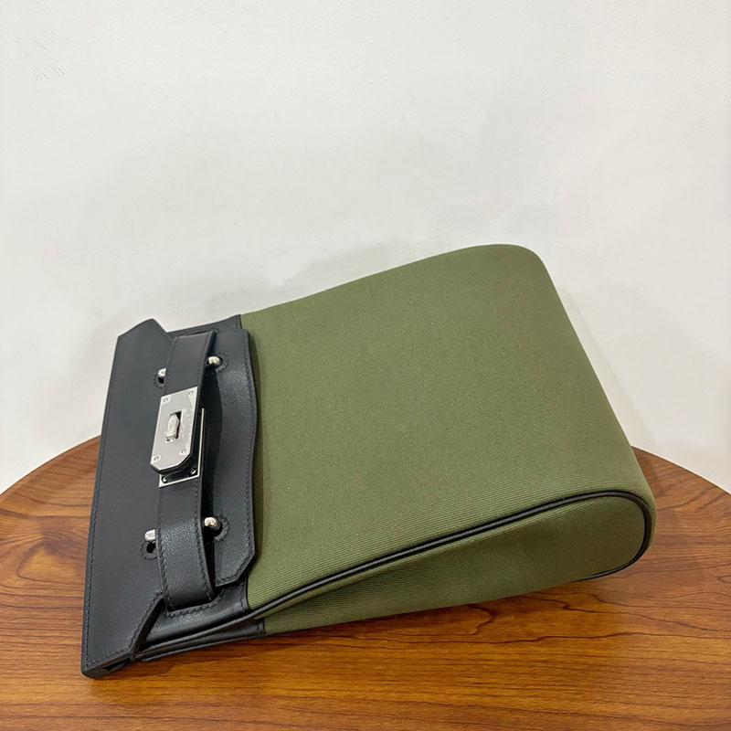 エルメス リュック メンズ HERMES ケリー アッカド HAC A DOS ディープブルー トワル/スイフト シルバー金具 2524354 - 画像 (6)
