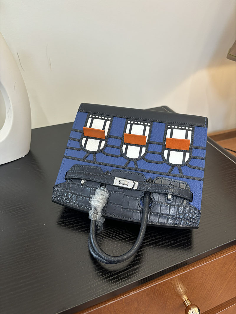 バーキン20 定価 HERMES バーキン 20 セリエ ディープブルー×ブルーマリン×ブルーインディゴ ヴォー・マダム×アリゲーターマット×スイフト シルバー金具 2524380 - 画像 (5)