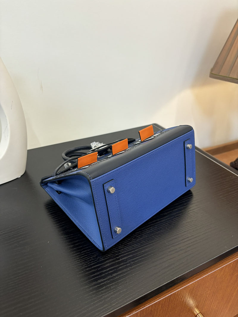 バーキン20 定価 HERMES バーキン 20 セリエ ディープブルー×ブルーマリン×ブルーインディゴ ヴォー・マダム×アリゲーターマット×スイフト シルバー金具 2524380 - 画像 (4)