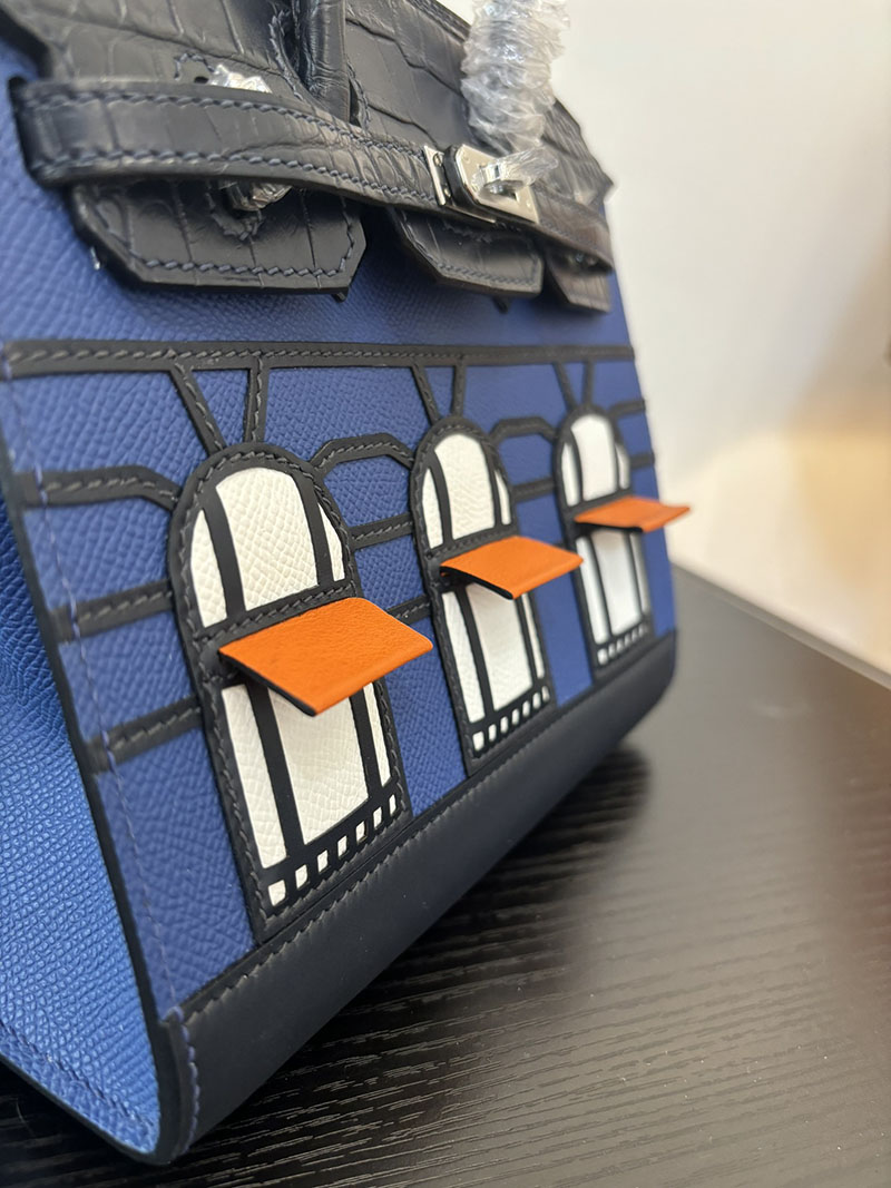 バーキン20 定価 HERMES バーキン 20 セリエ ディープブルー×ブルーマリン×ブルーインディゴ ヴォー・マダム×アリゲーターマット×スイフト シルバー金具 2524380 - 画像 (3)