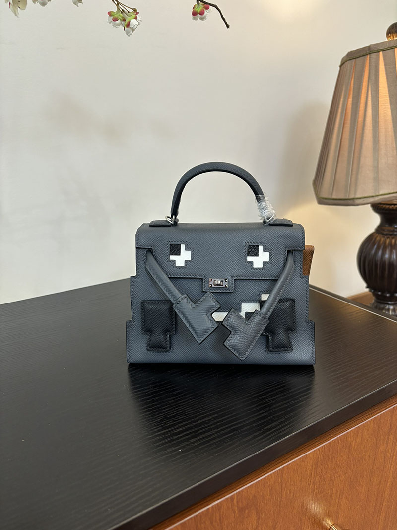 エルメス ケリードール 定価