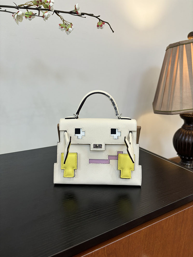 エルメス ケリードール 定価