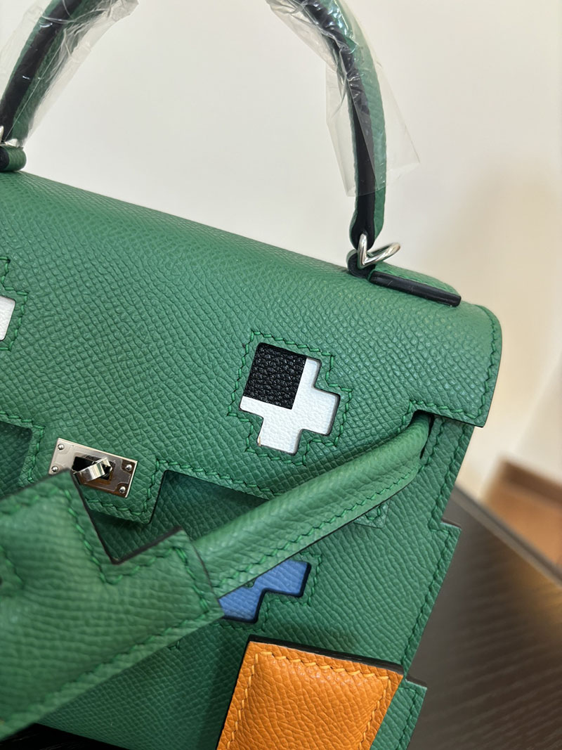 エルメス ケリードール 定価 HERMES ケリードールピクト ヴェールヴェルティゴ×ゴールド×ブルーザンジバル×グリミスティ エプソン シルバー金具 2524392 - 画像 (8)