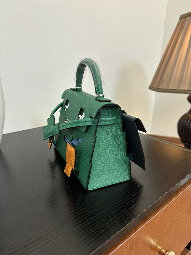 エルメス ケリードール 定価 HERMES ケリードールピクト ヴェールヴェルティゴ×ゴールド×ブルーザンジバル×グリミスティ エプソン シルバー金具 2524392 - 画像 (7)
