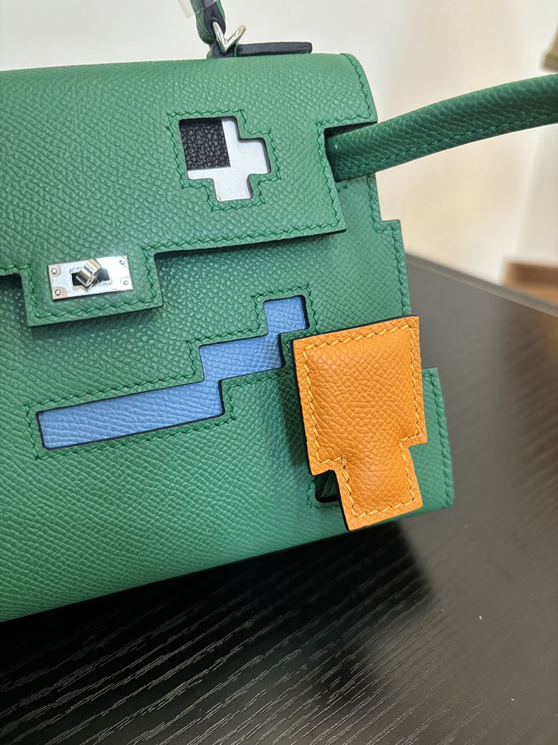 エルメス ケリードール 定価 HERMES ケリードールピクト ヴェールヴェルティゴ×ゴールド×ブルーザンジバル×グリミスティ エプソン シルバー金具 2524392 - 画像 (3)