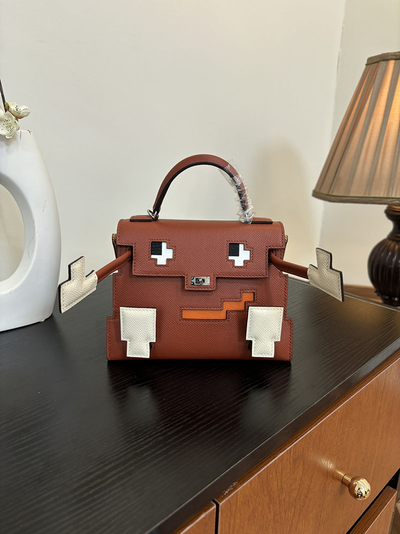 エルメス ケリードール 定価 HERMES ケリードールピクト ルージュアッシュ/ブラック/ホワイト/クレ/ゴールド エプソン シルバー金具 2524394 - 画像 (2)