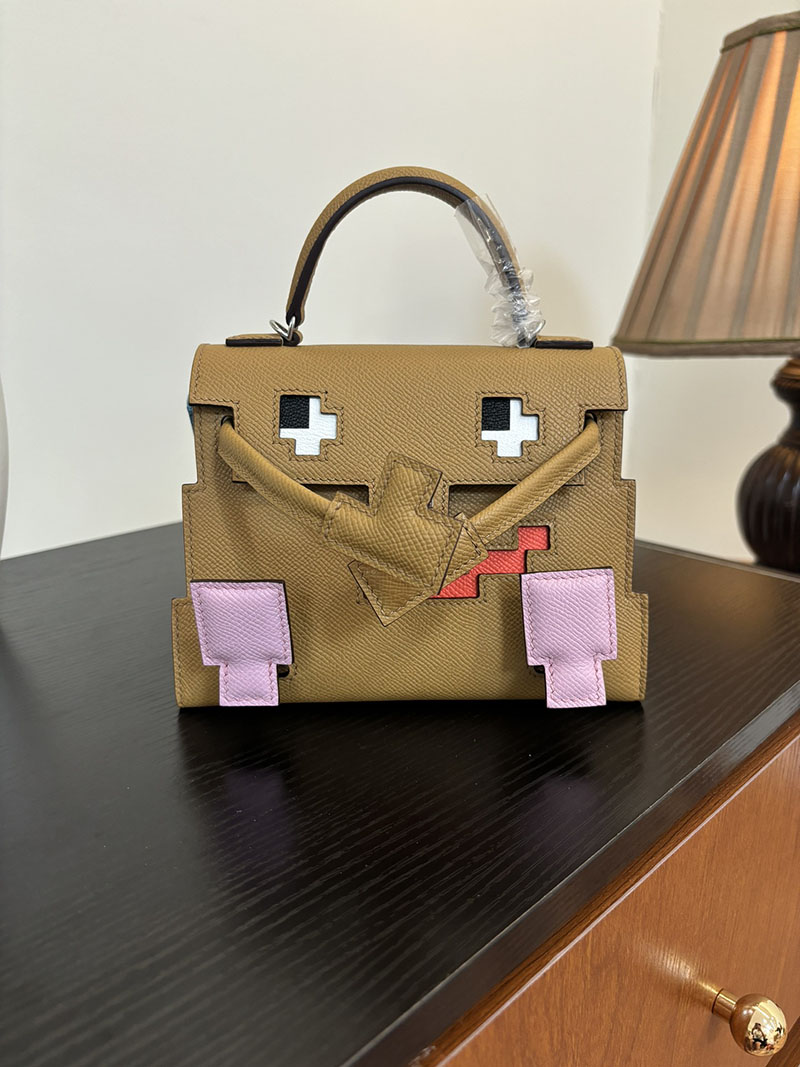 エルメス ケリードール 定価